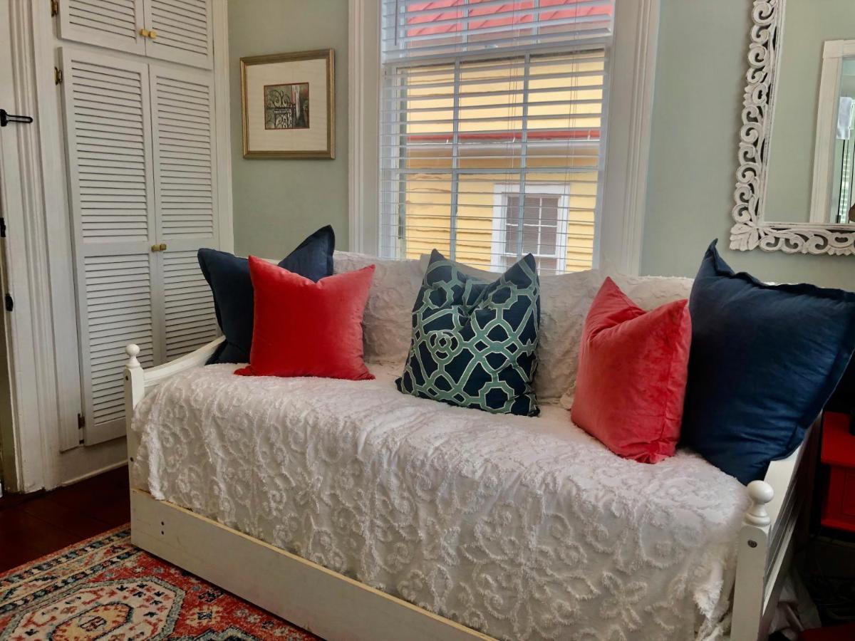 Daybed With Trundle In The Beautiful Ashley Inn 4 Blocks From King St Charleston Exteriér fotografie